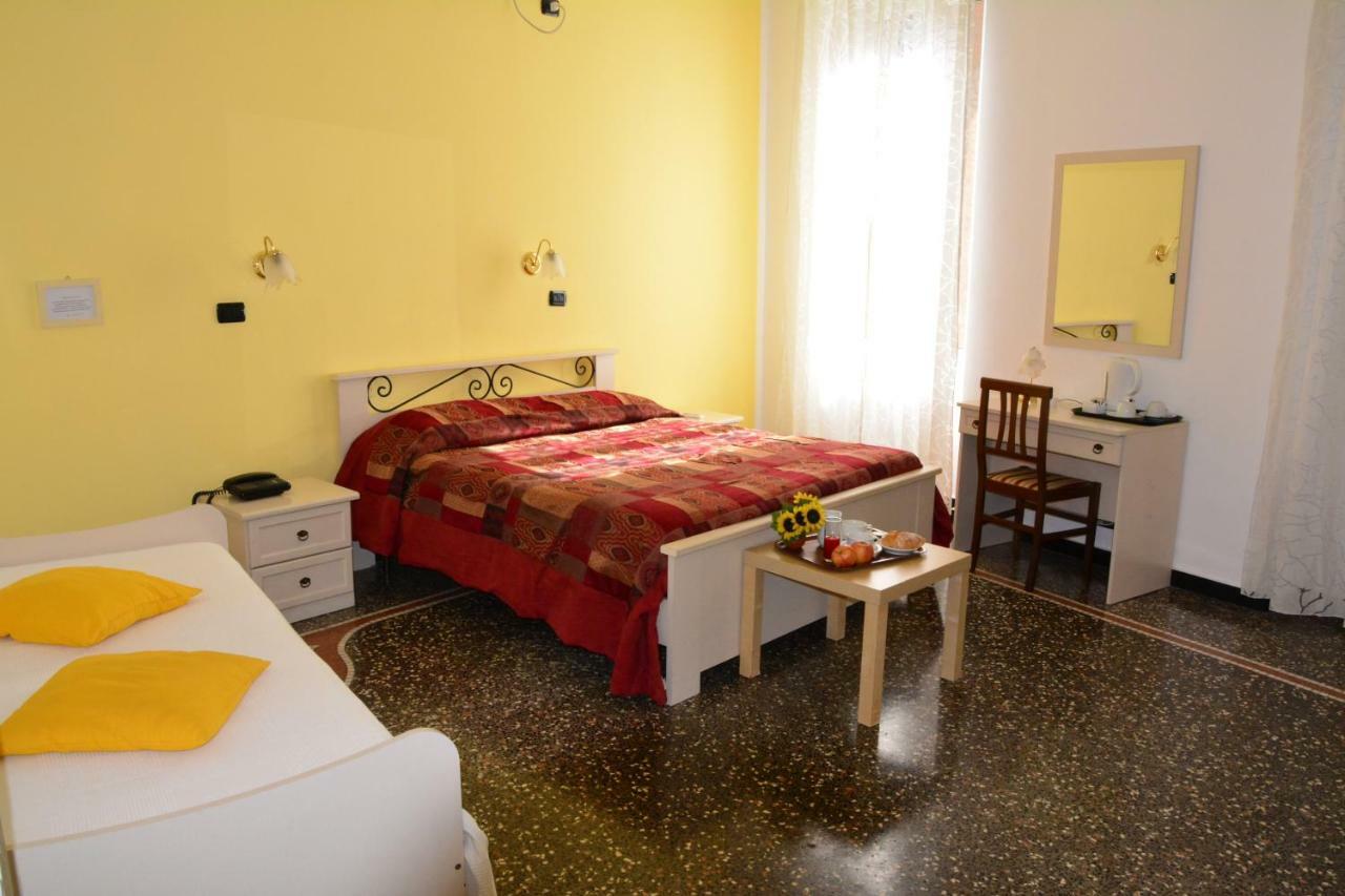 Family Hotel Balbi Genoa Bagian luar foto